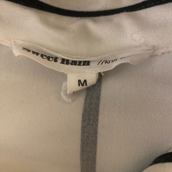 Black and white striped top with front gather size M - Picture 2 of 5